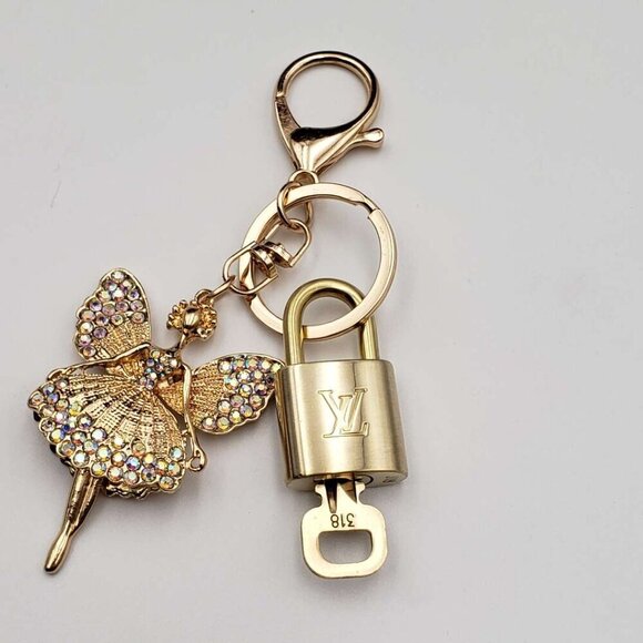 100% Auth Louis Vuitton Lock & Key with unbranded Bagcharm, Keycharm, Keychain - Picture 6 of 7